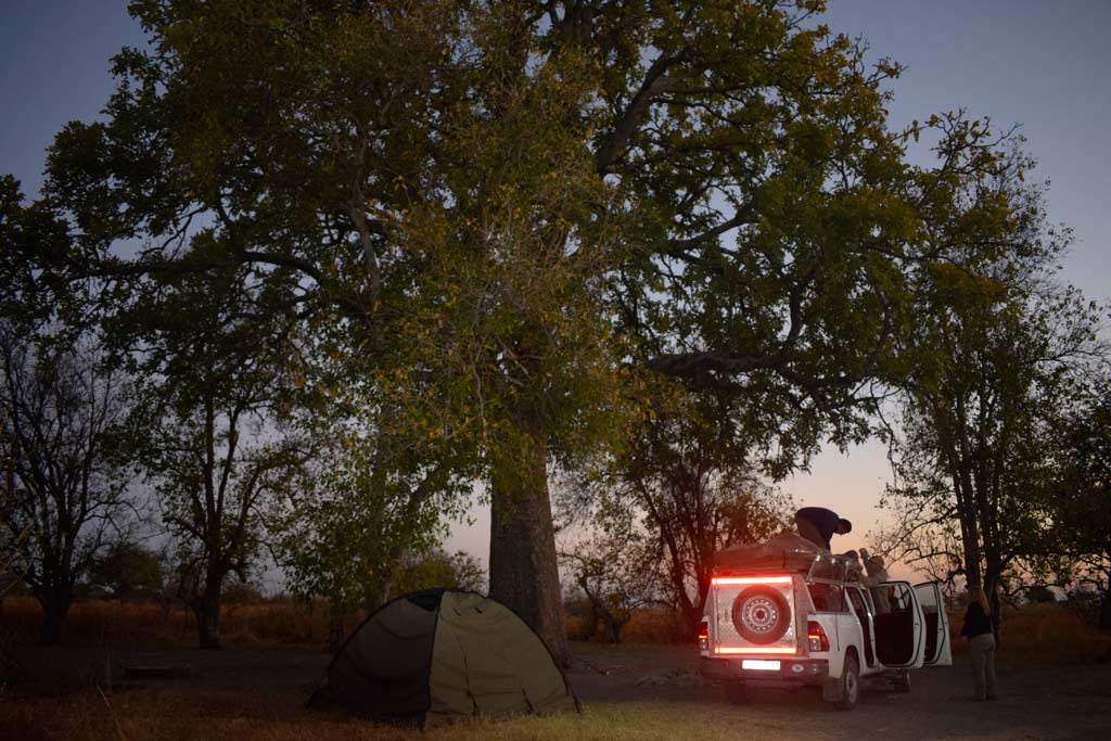 Acampando en Third Bridge.