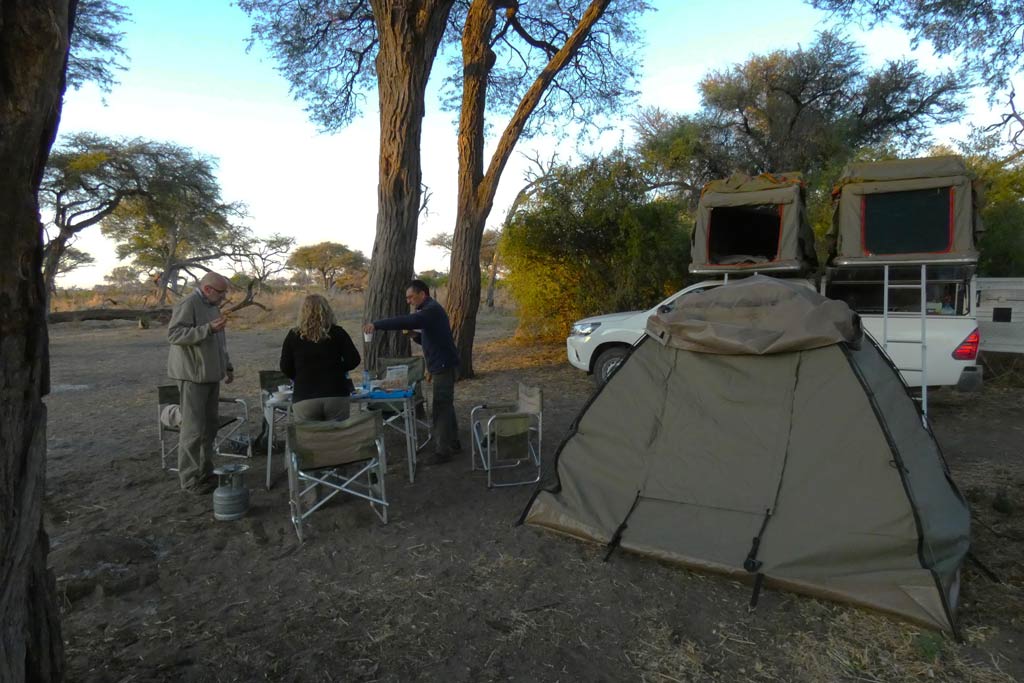 Acampada en Magotho 4#. Delta del Okavango.